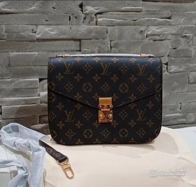 Borsa Donna Pochette firmata 