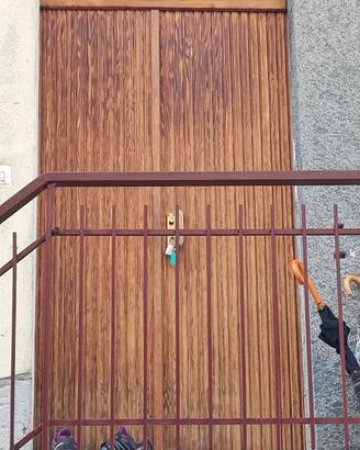Portoncino d'ingresso in legno doppia anta