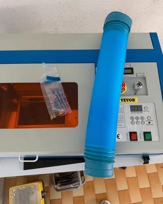 Macchinario laser per incisioni