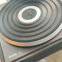 Giradischi Philips amplificato con casse acustiche