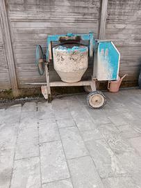 betoniera da 250 lt.