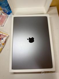 MacBook Air 15” M3 24GB RAM 512GB SSD COME NUOVO