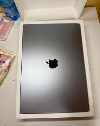 MacBook Air 15” M3 24GB RAM 512GB SSD COME NUOVO