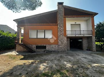 CASA INDIPENDENTE A FOLIGNO