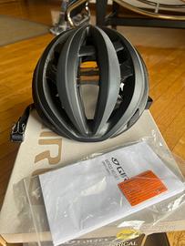 CASCO GIRO AETHER MATTE BLACK FLASH
