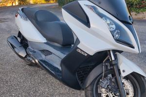 Kymco Downtown 300