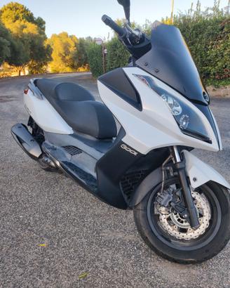 Kymco Downtown 300