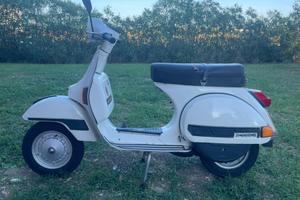 Vespa PX125