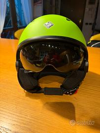 Casco jet