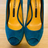 Décolleté con plateau blu ottanio