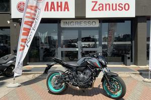 Yamaha MT-07 Akrapovic pochi chilometri