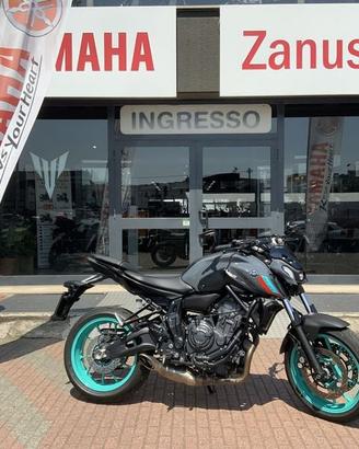 Yamaha MT-07 Akrapovic pochi chilometri
