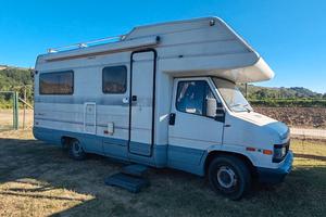 Camper Mansardato Fiat Arca