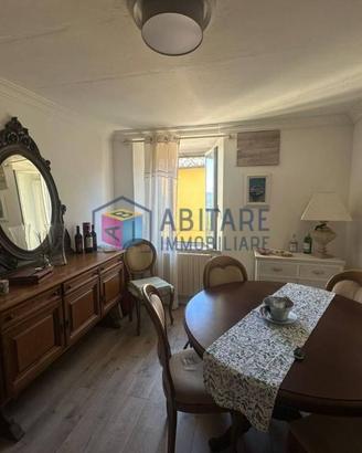 Appartamento di 140 m² con più di 5 locali a Guard
