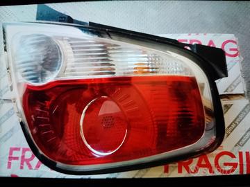 faro posteriore fiat 500