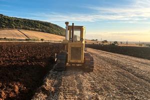 Trattore Agricolo cingolato Caterpillar D4D