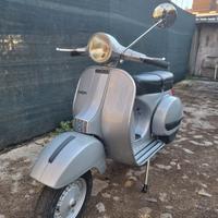 VESPA P200E SENZA FRECCE 