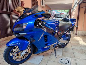 kavasaki zx12r