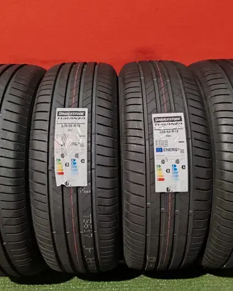 225 55 19 Gomme Estive 2025 Bridgestone 225 55R19