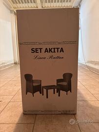 Salottino giardino sedie e tavolino