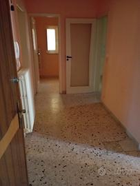 Appartamento secondo piano via Salvatore