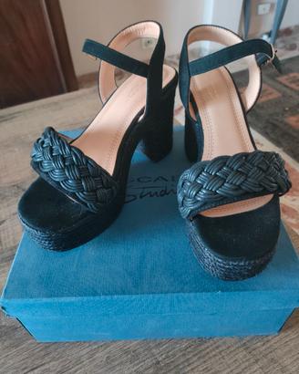 Scarpe zeppa donna nere Toscablu
