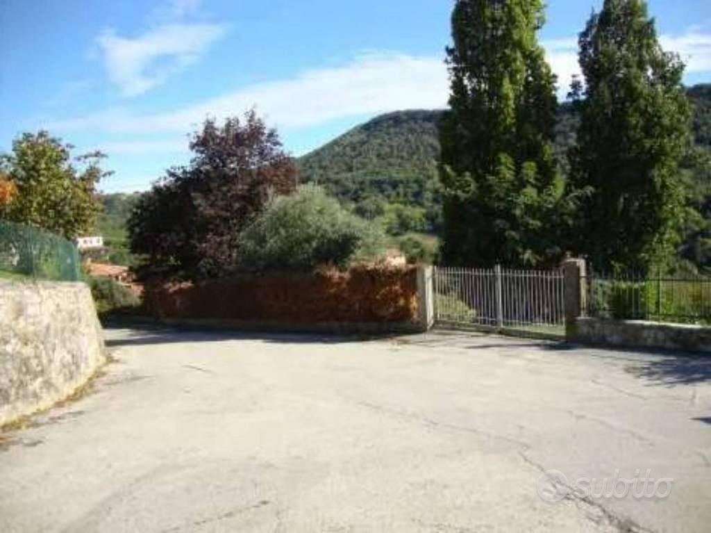 Immobile in asta di 2157 m² a Tarzo - Altro