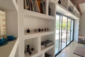 Struttura polivalente in posizione strategica