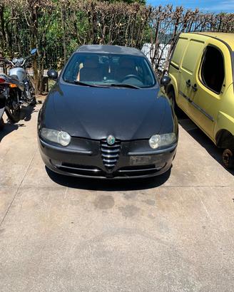 Ricambi Alfa A147 2004 - vari veicoli per ricambi
