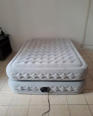 MATERASSO GONFIABILE MATRIMONIALE INTEX