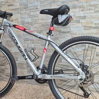 Bici professionale Marca Cougan
