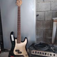 Basso con amplificatore