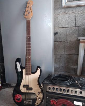 Basso con amplificatore