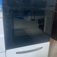 Forno, lavandino, fuochi e cappa