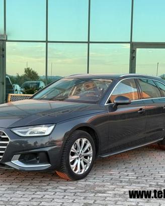 AUDI A4 Avant 2.0 TDI S tronic Business Advanced