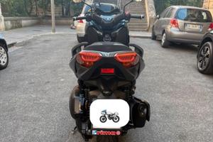 Yamaha XMAX 300 Tech– 35,000 km