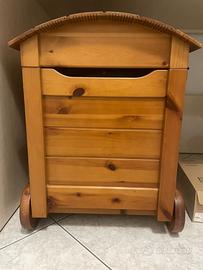 Cassapanca in legno