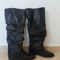 stivali neri similpelle