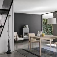 Tavolo allungabile con top in vetro
