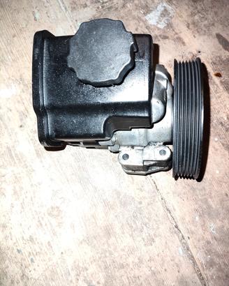  pompa servosterzo Mercedes w204 OM646 DIESEL 
