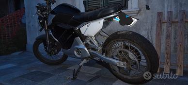 Super Soco TC Max - 2020