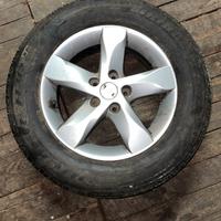 Quattro cerchi con gomma Nissan Qashqai