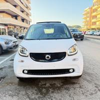 Smart ForTwo 90 0.9 T twinamic cabrio Prime LED NA