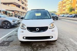 Smart ForTwo 90 0.9 T twinamic cabrio Prime LED NA