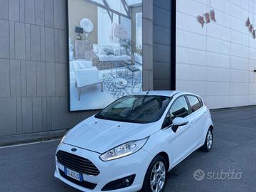 Ford Fiesta 1.5 TDCi 95CV 5 porte ST-Line