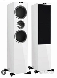 casse acustiche KEF R900