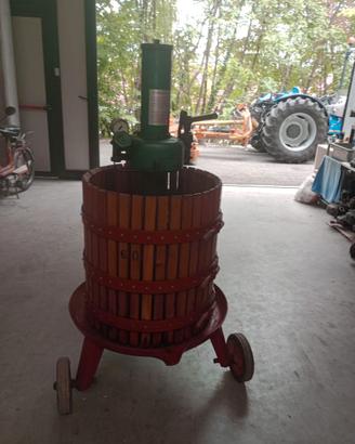 Torchio vino