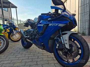 Yamaha R1