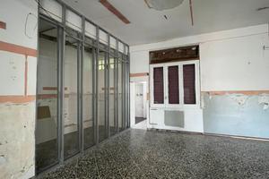 Locale commerciale fronte strada - 200mq versatile
