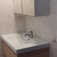 mobile bagno in legno con specchio IKEA 80cm